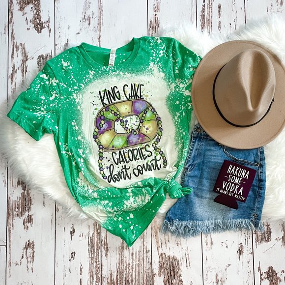 Ladies Mardi Grad shirt | King Cake Calories - Picture 1 of 2
